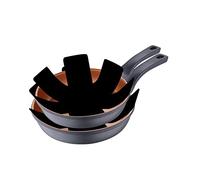 SAN IGNACIO Bronze | Set di Padelle | Set di 2 Pezzi di 20 e 24 cm di Diametro e 2 Protettori Padelle | Prodotti in Alluminio Pressofuso | Padelle Antiaderenti | Adatte per Tutti i Piani Cottura