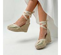 Sandali con plateau e zeppa da donna Esalta il tuo stile estivo con le nostre espadrillas con zeppa e lacciTesto principale: Accogli la bella stagione con le calzature must-have di questa stagione! Qu