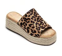 Sandali con zeppa da donna, semplici, casual, di moda per uso quotidiano Un modo semplice ed elegante per creare un piatto meraviglioso, un piatto meraviglioso con un design moderno e un aspetto moder