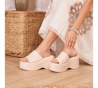 Sandali estivi casual con suola spessa e platform Ottimizza l'aspetto dell'audacia e la bellezza dei sandali e dei design moderni. I semifreddi versano un assortimento di silhouette, sicuramente ottim