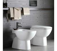 Sanitari tradizionali Geberit con scarico a parete e copriwater Fantasia