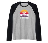 Satoshi sta guardando nakamoto blockchain security bitcoin Maglia con Maniche Raglan