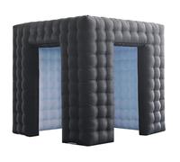 SAYOK Alloggiamento gonfiabile per foto con luce LED e soffiatore d'aria, tenda da 2,5 m, per eventi di matrimonio (Two Door Black)