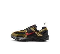 Scarpa Nike Vomero 5 con dettagli dal design rifrangente - Ragazzo/a - Nero 38.5
