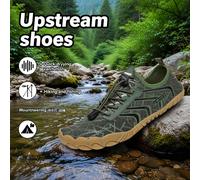 Scarpe da fiume, scarpe da spiaggia, scarpe da nuoto da uomo. Il materiale superiore è traspirante e asciuga rapidamente per evitare umidità e freddo. La suola in gomma ha una forte trazione e resiste