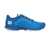Wilson Riflessi veloci che vi portano più lontano sul campo Le scarpe Hurakn 2.0 di Wilson garantiscono la possibilità di raggiungere ogni pallone grazie a una rapida manovrabilità. Questa scarpa ultraleggera e traspirante è dotata di una suola appositamente progettata per il movimento sul campo da padel. L'intersuola è costituita da un telaio Pro Torque Chassis che offre una maggiore stabilità durante gli scatti da un lato all'altro del campo. Il contrafforte del tallone in TPU, specificamente progettato per aumentare la stabilità, il supporto dell'arco plantare e il comfort, offre una vestibilità aderente alla parte superiore del piede. Oltre a offrire comfort e stabilità, queste scarpe sono realizzate con fili di plastica riciclati. Di conseguenza, offrono un eccellente comfort in campo e allo stesso tempo proteggono l'ambiente. I punti di forza delle Wilson Hurakn La tecnologia Vault offre la massima stabilità e flessibilità Il contrafforte del tallone in TPU offre un livello superiore di stabilità, supporto dell'arco plantare e controllo La minore densità di EVA migliora il comfort e la manovrabilità La struttura OrthoLite tagliata al vivo offre un'eccellente combinazione di sostegno e comfort La mescola di gomma garantisce resistenza all'abrasione e massima trazione su tutte le superfici L'intersuola in EVA contiene fili di plastica riciclata per un'eccellente reattività e un migliore impatto ambientale 46