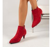 Scarpe sportive bianche da donna con collo alto, modello Autunno/Inverno 2025, design con lacci comodi e traspiranti, sneaker sportive in pelle ideali da indossare con felpe con cappuccio, stivali da