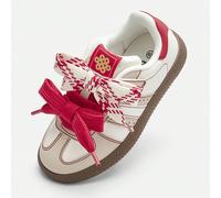 Scarpe sportive per ragazze, scarpe casual classiche e traspiranti, scarpe alla moda per studenti 1. Design di buon auspicio per il nuovo anno: metti subito il tuo piccolo al centro dell'attenzione! D