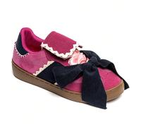 scarpi sportivi sportive da donna con elegante fiocco e bordi a contrasto È un tocco naturale con tocchi originali e uno stile votre con cestini decorati con grandi noeud.È il posto perfetto dove sogg