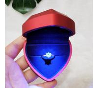 Scatola per anelli a forma di cuore con porta anelli luminosi per