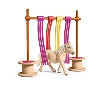 SCHLEICH Tenda a nastri per pony | Set da gioco dai 3 anni | set con personaggi, numerose funzioni e tanti accessori | figura animali della fattoria schleich