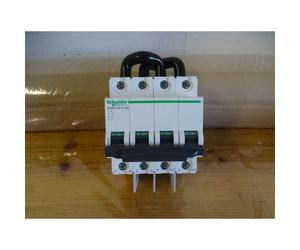 Schneider A9N61659 Interrutt magnetotermico per Fotovoltaico CC C60PV-DC 2P B 15