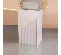 Scrivania per reception a forma di L con ripiani e cassetti aperti, moderno bancone cassa per supermercati, minimarket e hotel, elegante reception in piedi per un servizio efficiente