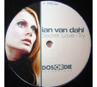 Secret love (C&V's Ext. Mix, 2003, b/w 'Try [Orig. Dee Dee Club Mix]') / Vinyl Maxi Single [Vinyl 12'']
