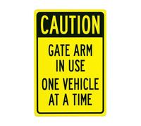 Segnale di avvertimento in metallo con braccio di avvertimento per cancello in uso, con scritta in inglese "Caution Gate Arm In Use One Vehicle At A Time", poster di sicurezza per strada, casa, lavoro