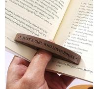 Segnalibro Personalizzato con Pollice - SOLO Una Ragazza Che Ama i Libri Supporto per Pagine in Legno Personalizzato con Pollice per Lettura con Una Mano, Regalo per Insegnanti e Amanti dei Libri