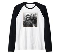 Selfie Alieno Con Bigfoot | Divertente Sasquatch, Segno della Pace Maglia con Maniche Raglan