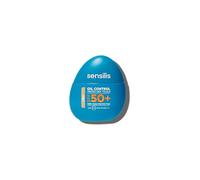 Sensilis - Fluido solare per il viso olio controllo tono chiaro, protegge dal sole e unifica il tono, SPF50, con acido ialuronico e vitamina E, finitura naturale opaca - 40 ml