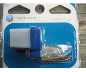 SENSORE CREPUSCOLARE 1400w INTERNO/ESTERNO