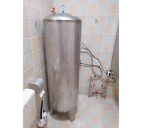 Serbatoio pressurizzato da 16-185 galloni, serbatoio di pressione verticale in acciaio inossidabile 304 for sistemi di pozzi(100L/26.4Gal)