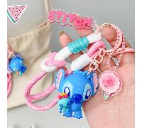 Serie Stitch Ciondolo con stile a presa, impreziosito da corda intrecciata rosa, targhetta in acrilico trasparente, portachiavi in metallo rosa, realizzato per un tocco confortevole, motivi vivaci e c