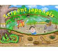 Serpent japonais vivant sous un grand arbre dans un sanctuaire