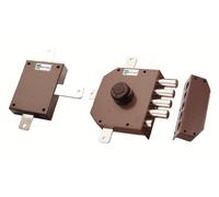 Serratura Quintuplice Art. 651 Con Mezzo Giro. Pompa-Cilindro Ø 34 Mm Con Lunghezza Esterna Mm 50. Apertura Interna Con Pomolo, Corsa Chiavistelli Mm 40, Corsa Aste Mm 17, Pompa Singola Esterna. Fornita Di Aste Verticali (96143). Finitura: Verniciata.