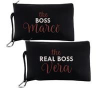 Set 2 Pochette da Viaggio Personalizzate per Coppia Uomo Donna - Pochette Nere in Tela Doppio Strato - Con Nomi Ricamati - Idea Regalo San Valentino, Anniversario, Lui e Lei ''BOSS AND REAL BOSS''