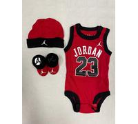 Set Bambino Jordan 23 Rosso 3 Pezzi Body Cappello Pantofole 0-6 Mese