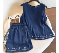 Set casual da 2 pezzi da donna taglie forti, composto da canotta blu effetto jeans ricamata e pantaloncini, adatto per le prime vacanze primaverili 0XL,1XL,2XL,3XL,4XLColore unicoTessuto intrecciato