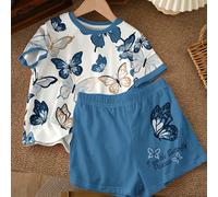 Set casual da ragazza adolescente in stile minimalista classico, composto da una maglietta a maniche corte con stampa di farfalle e scritta "I Am The Butterfly Princess" e pantaloncini con stampa di f