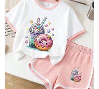 Set da 2 pezzi per ragazze con maglietta a maniche corte a contrasto di colore + pantaloncini, con stampa di tè al latte e ciambella. Outfit estivo e autunnale, adatto per lo stile campus e il ritorno