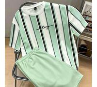 Set da 2 pezzi per ragazzi pre-adolescenti, nuovo stile casual minimalista, preppy, da vacanza, a righe, King, girocollo a maniche corte & pantaloncini, adatto per l'estate, adatto per la fotografia d
