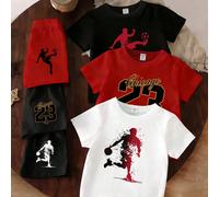 Set da 6 pezzi di magliette e pantaloncini casual e alla moda per bambini maschi, con grafiche creative, tra cui il numero 23, sagome di giocatori di basket, macchie di colore, stampe di lettere, adat