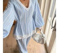 Set da due pezzi da donna casual con top a righe con scollo a V, maniche a palloncino e patchwork in pizzo blu, e pantaloni lunghi, per la primavera estate e il festival di San Giovanni a giugno L,M,S
