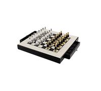 Set da scacchi pieghevole da viaggio, Chess Set With Zinc Alloy Pieces And Painted Solid Wood Board In Multicolor