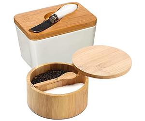 SET DE MANTEQUERA CON TAPA Y CUCHILLO + RECIPIENTE CON SEPARADOR PARA LA SAL Y PIMIENTA CON CUCHARA HECHO EN CERÁMICA Y BAMBÚ.
