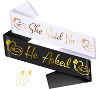 Set di 2 fasce con scritta in lingua inglese "She SAID YES" e "He Asked" per lo sposo di essere, divertenti fasce per addio al nubilato e addio al celibato, accessori per addio al nubilato