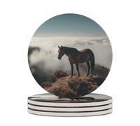 Set di 4 sottobicchieri assorbenti con base in sughero, motivo: cavallo divertente su una cima di montagna nebbiosa, sottobicchieri stampati per cucina, soggiorno, ufficio, ristorante, caffetteria o b