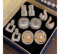 Set di 5 paia di orecchini a perno gioiello con strass, forma geometrica ad occhio di gatto e perle, design minimal di lusso, adatti per uso quotidiano e indossare durante le feste Lega di zinco