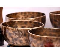 Set di 7 campane tibetane realizzate a mano per la guarigione dei sette chakra, con campana tibetana e vibrante liscia