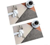 Set di due tovagliette in pelle da 45,7 x 30,5 cm, progettate per proteggere le superfici del tavolo da danni e macchie di calore, facili da pulire dopo l'uso (beige)