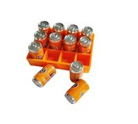 Set di mini lattine per bevande in scala 1:12 con vassoio, accessori per esposizione in resina per cucine delle bambole, caffetterie e bar