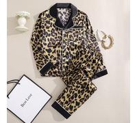 Set di pigiama in satin a stampa leopardata da ragazza, lussuoso completo composto da una camicia a maniche lunghe con bottoni e pantaloni. Pigiama morbido e abbigliamento casual, crea un aspetto conf