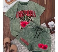 Set elegante da 2 pezzi composto da t-shirt a maniche corte a collo tondo verde e pantaloncini, stile coreano retrò chic Y2K, con stampa grafica "Lettera Ciliegia Leopardo", in cotone, casual per l'es