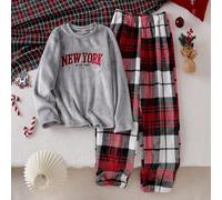 Set elegante da notte per ragazze pre-adolescenti, composto da una maglia a maniche lunghe con colletto a costine, stampa "Good Night" e ricamo "NEW YORE" sul davanti, e pantaloni in flanella a quadri