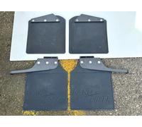 Set parafanghi in gomma anteriori e posteriori con staffa per Defender 90 110...