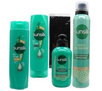 SET RICCI DA SOGNO: Shampoo 250ml + Balsamo 200ml + Crema Modellante & Districante 200ml + Mousse Per Ricci Definiti Ed Elastici, Tenuta a Lunga Durata 200ml + Fascia Per Capelli (Colori Assortiti)
