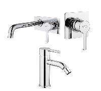Set Rubinetti Jacuzzi per lavabo a parete con piastra e bidet senza scarico e doccia incasso serie Sunset cromato