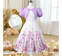 Set vestito per ragazze adolescenti. Abito plissettato bianco con stampa floreale e di farfalle colorata sulla gonna, che presenta un aspetto fresco e di stile; abbinato a una giacca viola, creando un